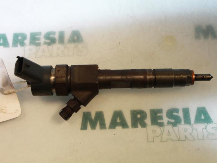 Usagé Injecteurs Renault Laguna II Grandtour (KG) 1.9 dCi 100 Prix € 75,00 Règlement à la marge proposé par Maresia Parts