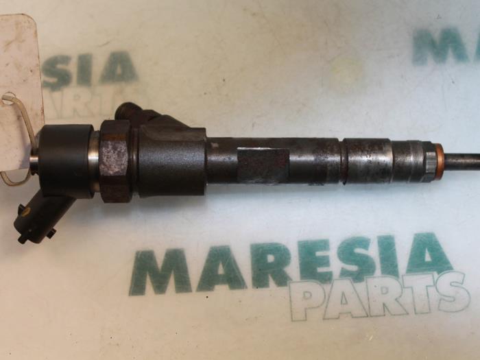 Usagé Injecteurs Renault Laguna II Grandtour (KG) 1.9 dCi 100 Prix € 75,00 Règlement à la marge proposé par Maresia Parts