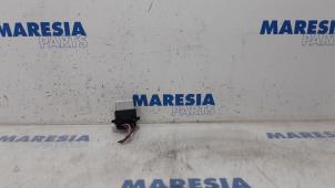 Used Heater resistor Renault Clio IV Estate/Grandtour (7R) 1.5 Energy dCi 90 FAP Price € 20,00 Margin scheme offered by Maresia Parts