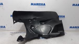Used Wheel arch liner Renault Clio IV Estate/Grandtour (7R) 1.5 Energy dCi 90 FAP Price € 25,00 Margin scheme offered by Maresia Parts