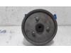 Power steering pump from a Renault Espace (JK) 2.0 dCi 16V 175 FAP 2007