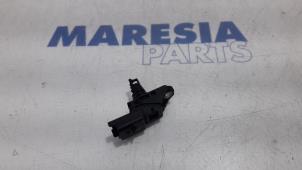 Used Mapping sensor (intake manifold) Citroen Berlingo 1.6 BlueHDI 75 Price € 60,50 Inclusive VAT offered by Maresia Parts