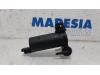 Windscreen washer pump from a Peugeot 508 SW (8E/8U) 1.6 THP 16V 2012