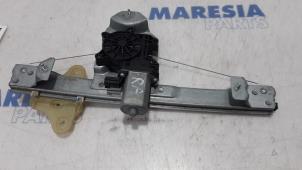 Used Rear door window mechanism 4-door, right Renault Clio IV Estate/Grandtour (7R) 1.2 TCE 16V GT EDC Price € 30,00 Margin scheme offered by Maresia Parts