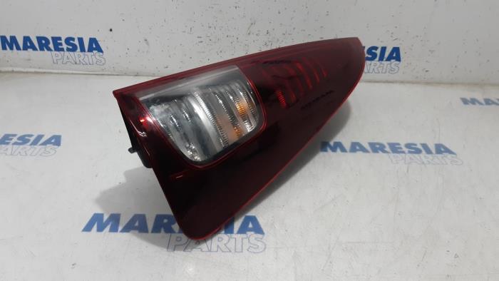 Taillight, right from a Renault Espace (JK) 2.0 dCi 16V 175 FAP 2007