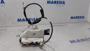 Used Rear door mechanism 4-door, right Peugeot 508 SW (8E/8U) 1.6 THP 16V Price € 45,00 Margin scheme offered by Maresia Parts