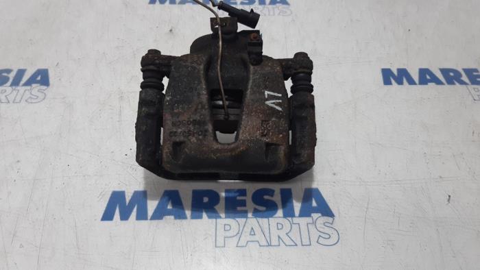 Usagé Etrier de frein avant gauche Alfa Romeo MiTo (955) 1.4 Multi Air 16V Prix € 75,00 Règlement à la marge proposé par Maresia Parts