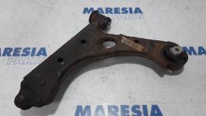 Used Front lower wishbone, right Alfa Romeo MiTo (955) 1.4 Multi Air 16V Price € 25,00 Margin scheme offered by Maresia Parts
