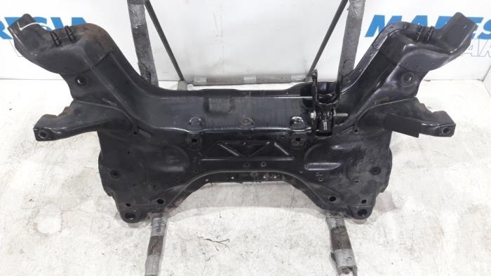 Subframe from a Peugeot 308 CC (4B) 1.6 16V THP 150 2010