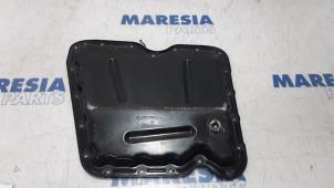 Używane Miska olejowa Renault Espace (JK) 2.0 dCi 16V 150 FAP Cena € 50,00 Procedura marży oferowane przez Maresia Parts