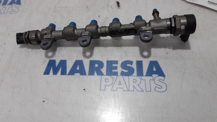 Gebrauchte Einspritzdüse (Einspritzer) Renault Espace (JK) 2.0 dCi 16V 150 FAP Preis € 75,00 Margenregelung angeboten von Maresia Parts