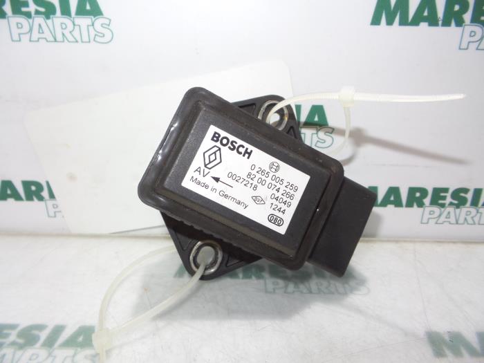 Usagé Ordinateur ESP Renault Scénic II (JM) 1.9 dCi 120 Prix € 85,00 Règlement à la marge proposé par Maresia Parts