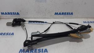 Used Window mechanism 2-door, front right Alfa Romeo MiTo (955) 1.4 Multi Air 16V Price € 60,00 Margin scheme offered by Maresia Parts