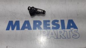 Used Injector (petrol injection) Peugeot 206 (2A/C/H/J/S) 1.1 XN,XR Price € 20,00 Margin scheme offered by Maresia Parts