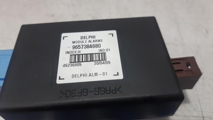 Alarm module from a Peugeot 308 CC (4B) 1.6 16V THP 150 2010