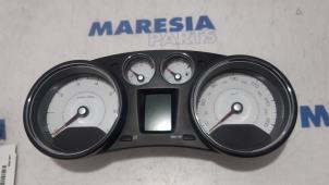 Używane Tablica rozdzielcza Peugeot 308 CC (4B) 1.6 16V THP 150 Cena € 75,00 Procedura marży oferowane przez Maresia Parts