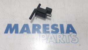 Used Vacuum valve Renault Captur (2R) 1.2 TCE 16V EDC Price € 20,00 Margin scheme offered by Maresia Parts