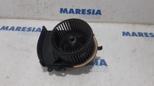 Usados Motor de ventilador de calefactor Citroen Jumpy (G9) 2.0 HDiF 16V 125 Precio € 90,75 IVA incluido ofrecido por Maresia Parts