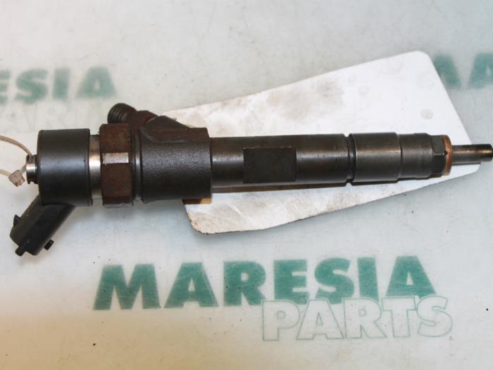 Usagé Injecteurs Renault Laguna II (BG) 1.9 dCi 120 Prix € 75,00 Règlement à la marge proposé par Maresia Parts