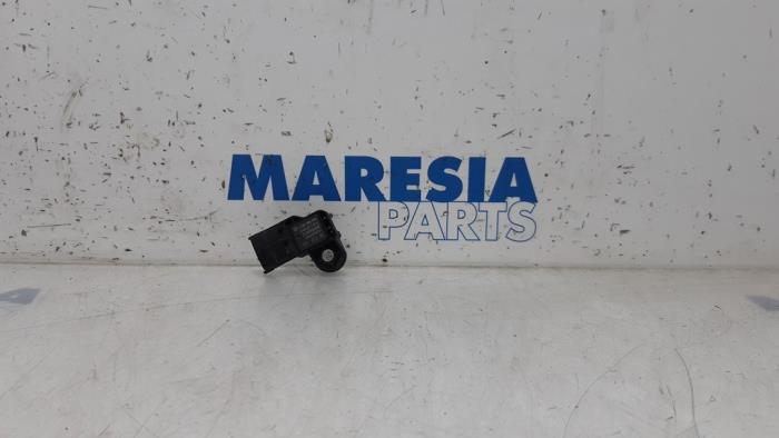 Used Boost pressure sensor Renault Captur I (2R) 1.2 TCE 16V EDC Price € 25,00 Margin scheme offered by Maresia Parts