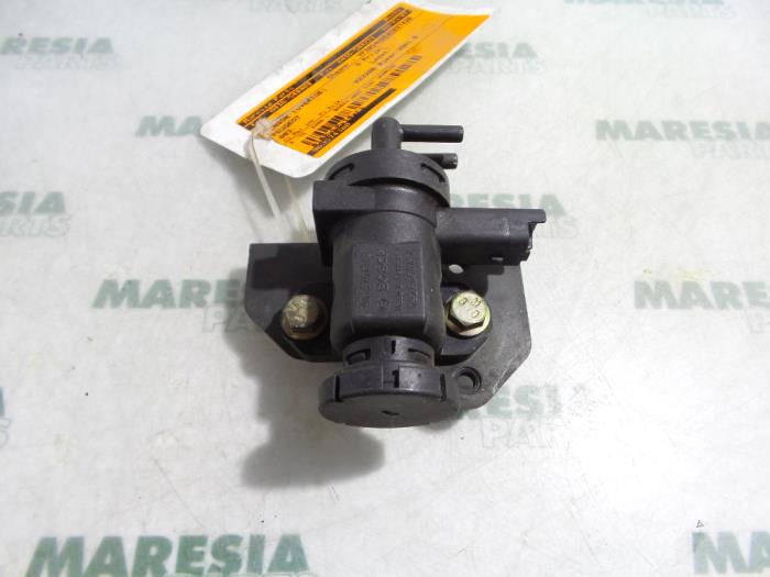 Begagnade Sensor (övriga) Peugeot 607 (9D/U) 2.2 HDi 16V FAP Pris € 25,00 Marginaltabell erbjuds av Maresia Parts