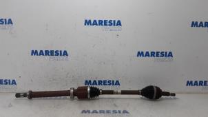 Used Front drive shaft, right Renault Clio IV Estate/Grandtour (7R) 1.5 Energy dCi 90 FAP Price € 60,00 Margin scheme offered by Maresia Parts