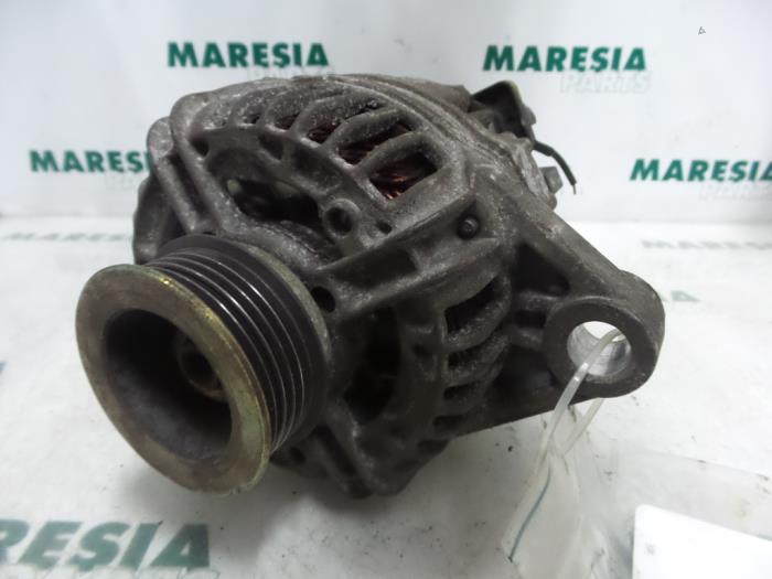 Used Dynamo Fiat Stilo (192A/B) 1.6 16V Price € 40,00 Margin scheme offered by Maresia Parts