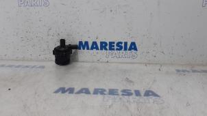 Usados Bomba de agua Renault Espace (JK) 2.0 dCi 16V 175 FAP Precio € 25,00 Norma de margen ofrecido por Maresia Parts