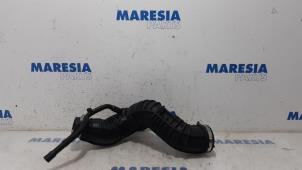 Used Air intake hose Renault Espace (JK) 2.0 dCi 16V 175 FAP Price € 50,00 Margin scheme offered by Maresia Parts