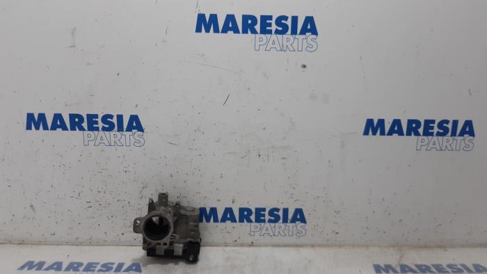 Używane Przepustnica Fiat Doblo Cargo (263) 1.3 MJ 16V DPF Euro 5 Cena € 90,75 Z VAT oferowane przez Maresia Parts
