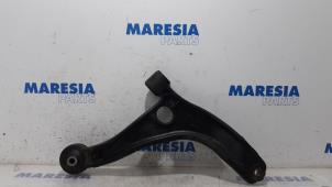 Used Front lower wishbone, left Renault Master IV (FV) 2.3 dCi 100 16V FWD Price € 48,40 Inclusive VAT offered by Maresia Parts