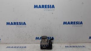 Used ABS pump Renault Master IV (FV) 2.3 dCi 100 16V FWD Price € 190,58 Inclusive VAT offered by Maresia Parts