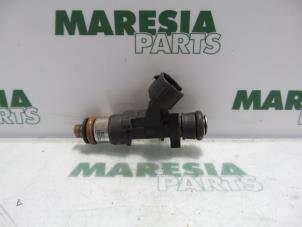Usagé Injecteur (injection essence) Citroen C4 Coupé (LA) 1.6 16V Prix € 20,00 Règlement à la marge proposé par Maresia Parts