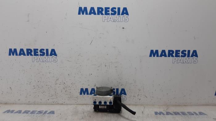 Begagnade ABS-pump Fiat Panda (169) 1.2, Classic Pris € 60,00 Marginaltabell erbjuds av Maresia Parts