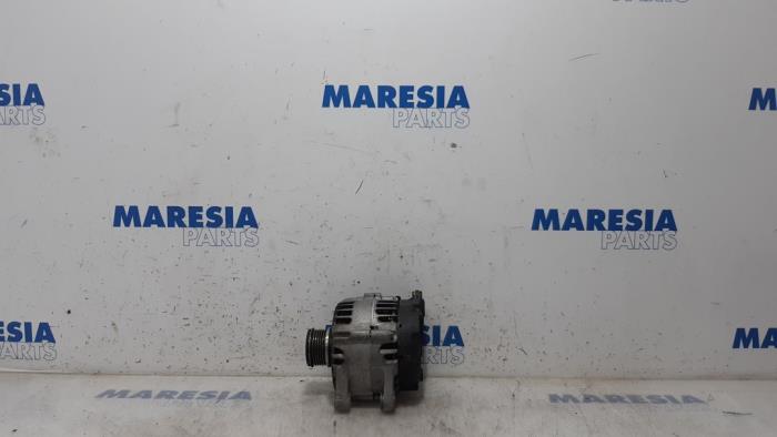 Begagnade Dynamo Peugeot 308 (L3/L8/LB/LH/LP) 1.2 12V e-THP PureTech 110 Pris € 40,00 Marginaltabell erbjuds av Maresia Parts