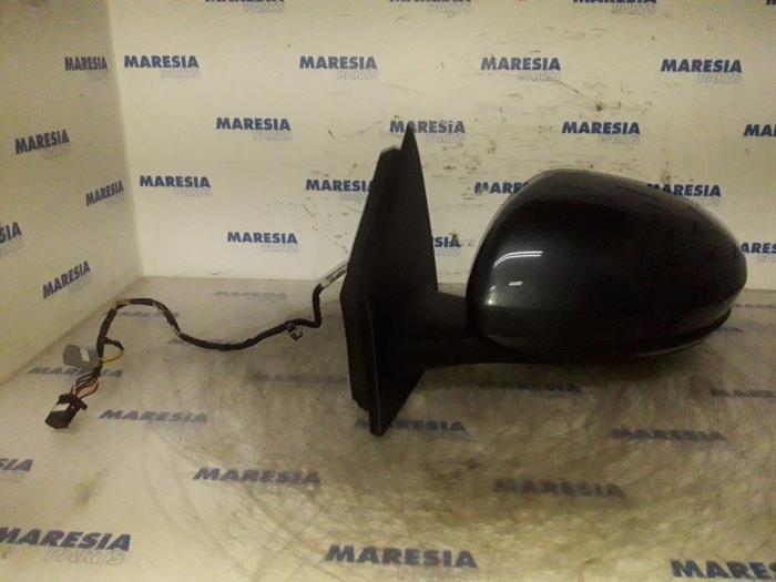 Wing mirror, left from a Renault Megane IV (RFBB) 1.2 Energy TCE 100 2017