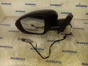 Used Wing mirror, left Renault Megane IV (RFBB) 1.2 Energy TCE 100 Price € 157,50 Margin scheme offered by Maresia Parts