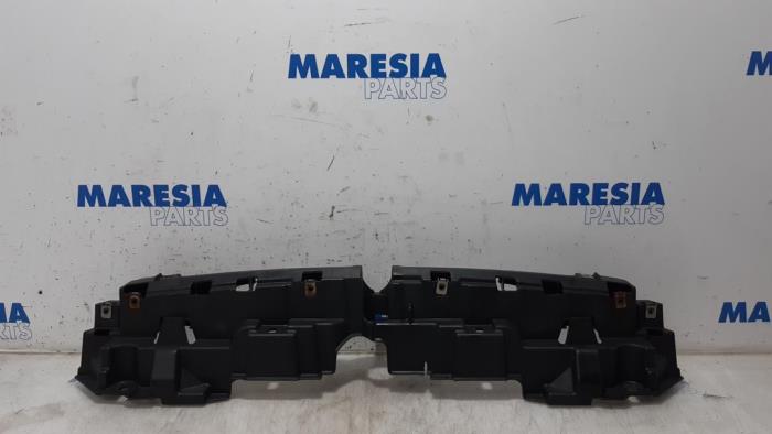Begagnade Front Fiat Punto Evo (199) 1.4 Pris € 25,00 Marginaltabell erbjuds av Maresia Parts