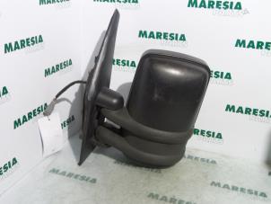 Usagé Rétroviseur gauche Renault Master II (FD/HD) 2.5 D Prix € 60,50 Prix TTC proposé par Maresia Parts