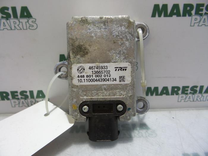 Begagnade ESP-dator Lancia Thesis (841) 2.4 JTD 20V Autom. Pris € 50,00 Marginaltabell erbjuds av Maresia Parts