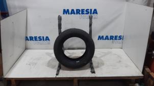 Used Tyre Renault Megane IV (RFBB) 1.2 Energy TCE 100 Price € 50,00 Margin scheme offered by Maresia Parts