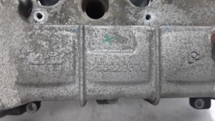 Ventildeckel van een Fiat Punto III (199) 0.9 TwinAir 2012