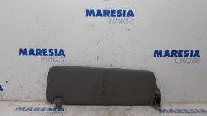 Used Sun visor Renault Master IV (FV) 2.3 dCi 100 16V FWD Price € 30,25 Inclusive VAT offered by Maresia Parts