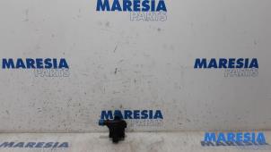 Used Additional water pump Renault Master IV (FV) 2.3 dCi 100 16V FWD Price € 42,35 Inclusive VAT offered by Maresia Parts