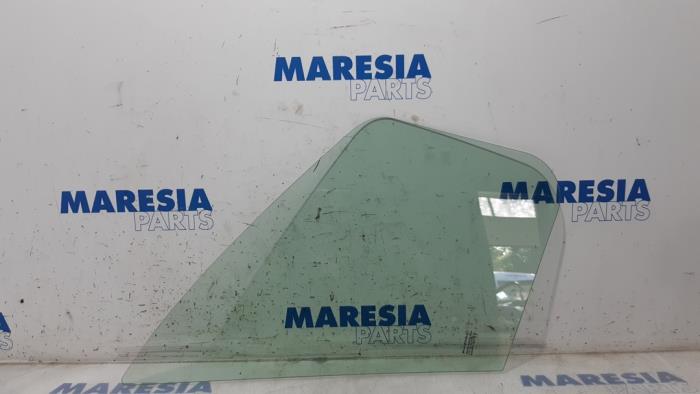 Usados Ventanilla triangular izquierda delante Fiat Talento 2.0 EcoJet BiTurbo 145 Precio € 90,75 IVA incluido ofrecido por Maresia Parts
