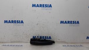 Gebrauchte Schiebetürgriff rechts Fiat Talento 2.0 EcoJet BiTurbo 145 Preis € 60,50 Mit Mehrwertsteuer angeboten von Maresia Parts