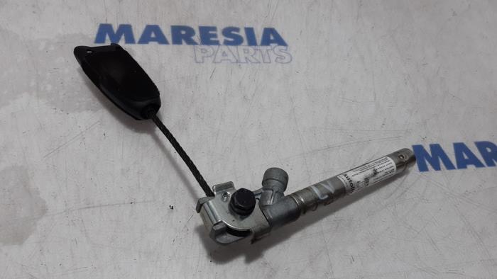 Seatbelt tensioner, left from a Fiat Punto Evo (199) 1.4 2012