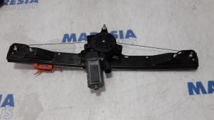 Used Window mechanism 2-door, front right Fiat Punto Evo (199) 1.4 Price € 30,00 Margin scheme offered by Maresia Parts