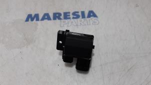 Used Cooling fan resistor Renault Megane IV (RFBB) 1.2 Energy TCE 100 Price € 30,00 Margin scheme offered by Maresia Parts