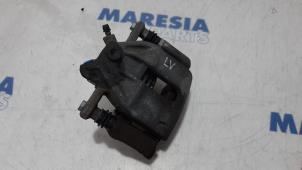 Used Front brake calliper, left Renault Megane IV (RFBB) 1.2 Energy TCE 100 Price € 50,00 Margin scheme offered by Maresia Parts